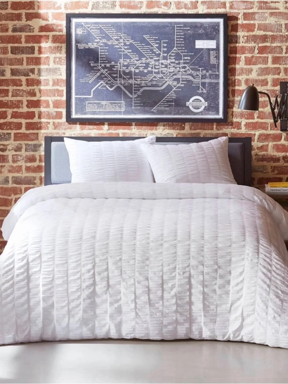 City Scene ‘Orleans’ White Seersucker Duvet Cover Set